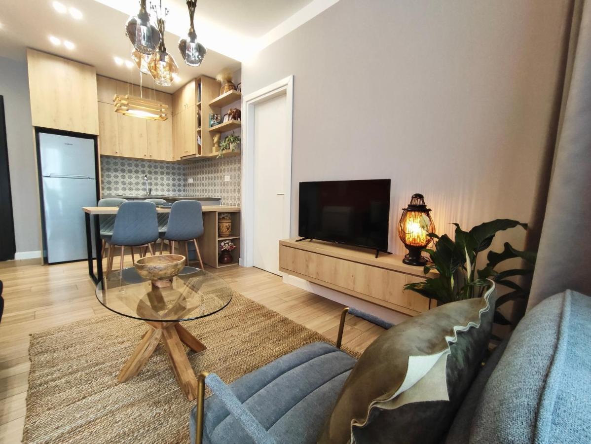 Ferienwohnung Modern Style 2Br-Apt - 10Min To Skanderbeg Square Tirana Exterior foto